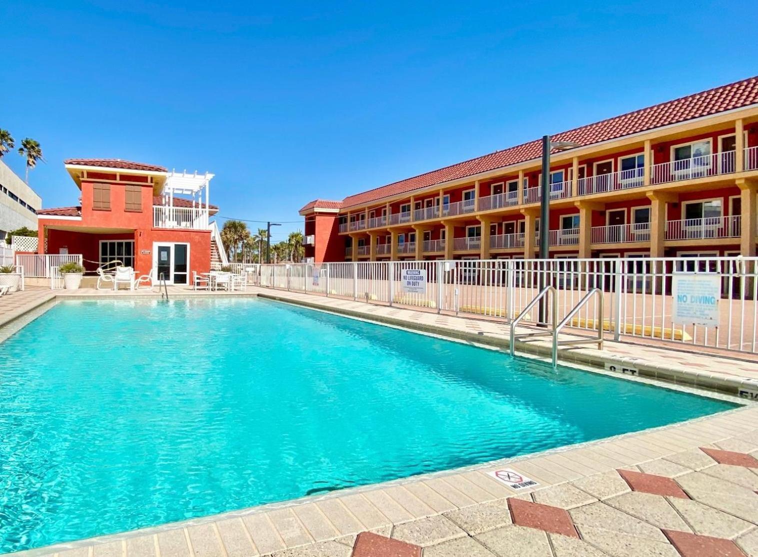 Apartment Casa Blanca Gulf Front 211 *